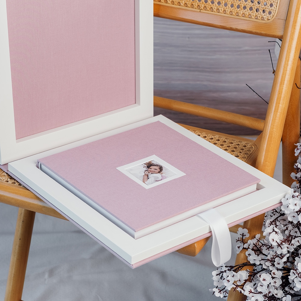 White Collection communions 5